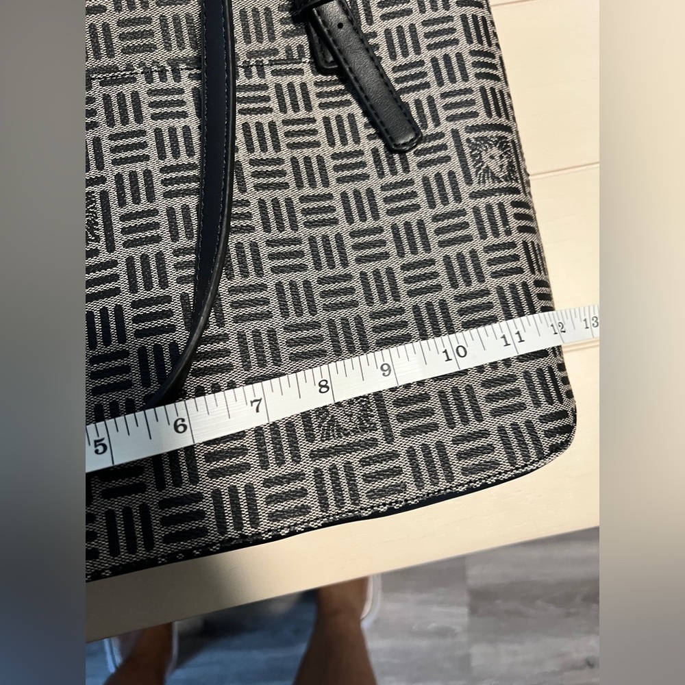 Ann Klein Tote Bag - Picture 6 of 7